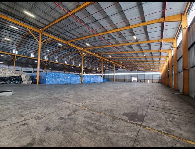 10,614M² WAREHOUSE TO LET IN MOBENI